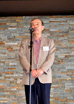 ���q�������A���Ă���ʐ^