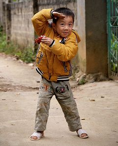 �U�I���̏��N�̎ʐ^