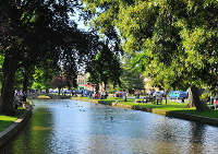 �R�b�c�E�H���Y�n���@���g���E�x�j�X�ƌĂ΂��o�[�g���E�I���E�U�E�E�H�[�^�[�̎ʐ^