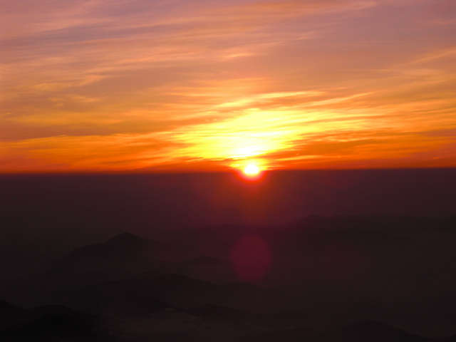 山頂よりご来光の写真